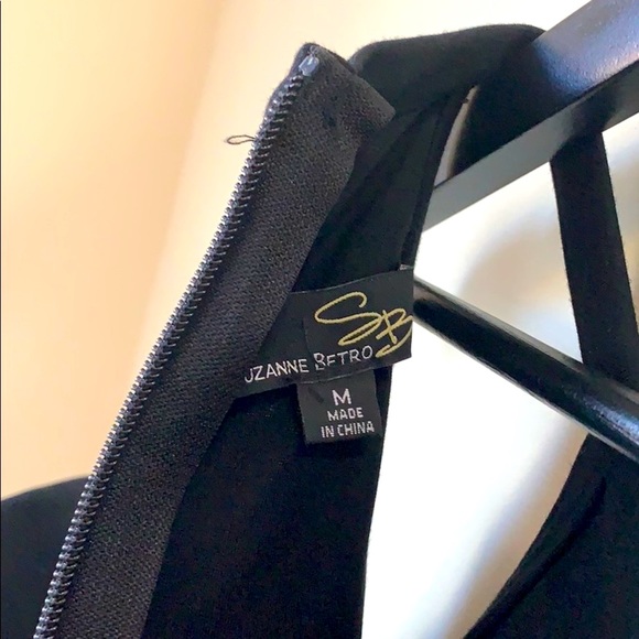 Suzanne Betro embroidered cold shoulder dress🌹🌹 - Picture 5 of 5